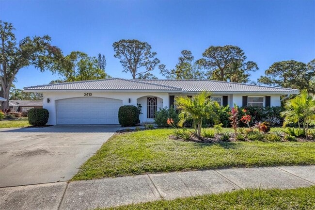 property at 2410 Cass St