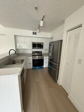 4320 NW 107th Ave in Doral, FL - Building Photo - Building Photo