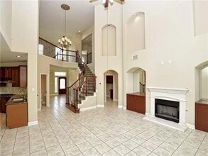 7005 Via Correto Dr in Austin, TX - Building Photo - Building Photo