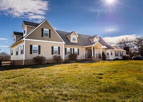 2317 Huguenot Springs Rd in Midlothian, VA - Building Photo