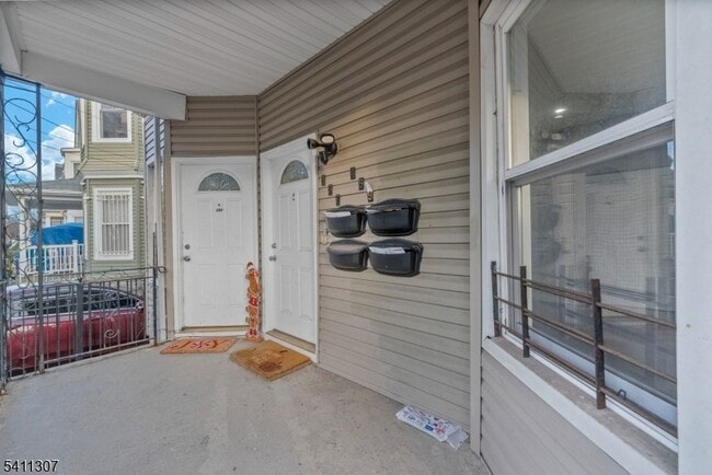 467-469-469 Summer Ave, Unit 2 in Newark, NJ - Building Photo - Building Photo