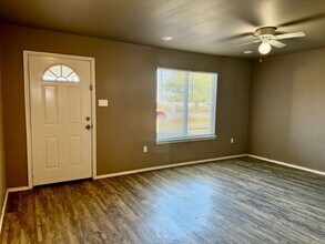 3612 E 3rd Pl in Lubbock, TX - Building Photo - Building Photo