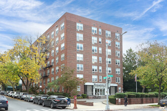 Ridgefield Towers in Brooklyn, NY - Building Photo - Primary Photo