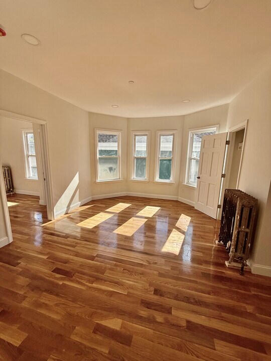 122 Chestnut St in Lynn, MA - Building Photo