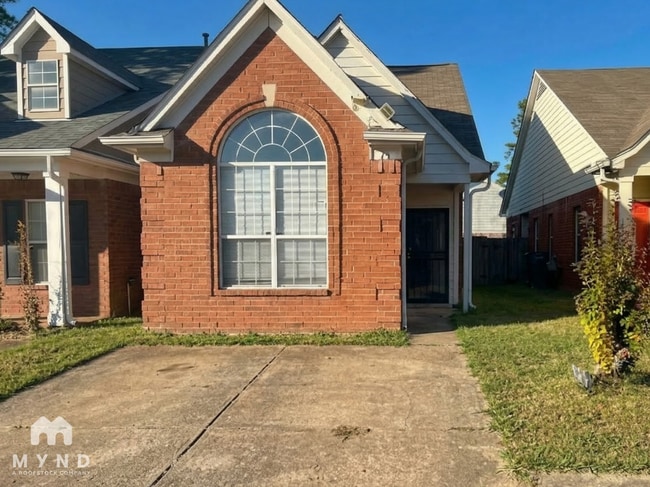 property at 7764 Lipscomb Dr