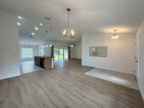 37 Lewis Shire Pl in Palm Coast, FL - Building Photo - Building Photo