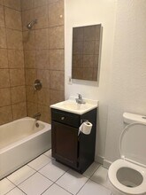 Abner in Los Angeles, CA - Foto de edificio - Building Photo