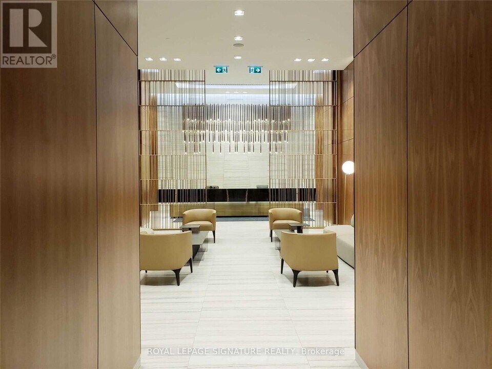 8 Eglinton Ave E in Toronto, ON - Building Photo