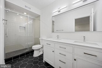 838 S 51st St in Philadelphia, PA - Building Photo - Building Photo