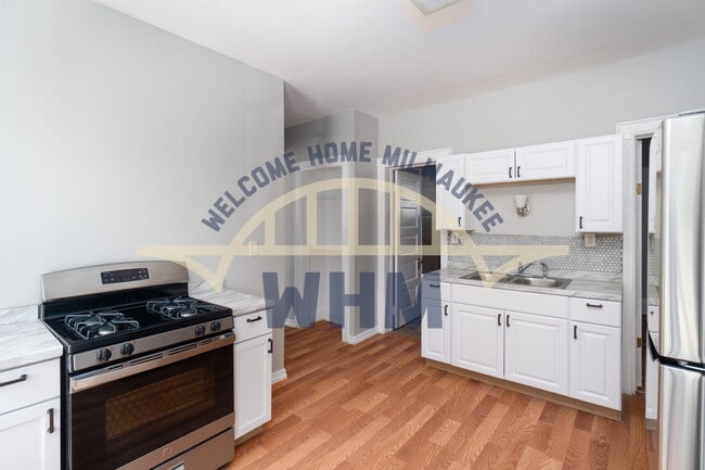 property at 2800 N Holton St