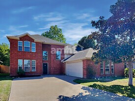 202 Bob White Dr in Red Oak, TX - Building Photo