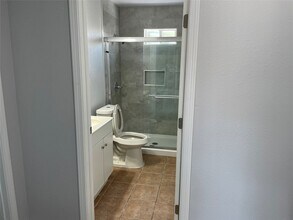 909 University Blvd in Galveston, TX - Building Photo - Building Photo