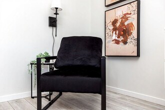 20548-20100 100 Ave NW in Edmonton, AB - Building Photo - Building Photo