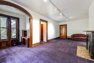 The Frisinger House in Ann Arbor, MI - Foto de edificio - Building Photo