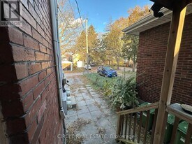 202-204 MCKAY AVENUE in Windsor, ON - Building Photo