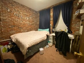 54 Burbank St in Boston, MA - Foto de edificio - Building Photo