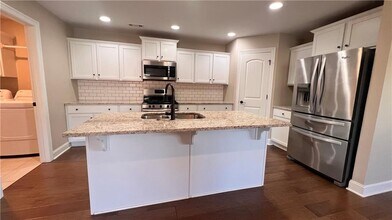 3026 Summer View Ave in Springdale, AR - Building Photo - Building Photo