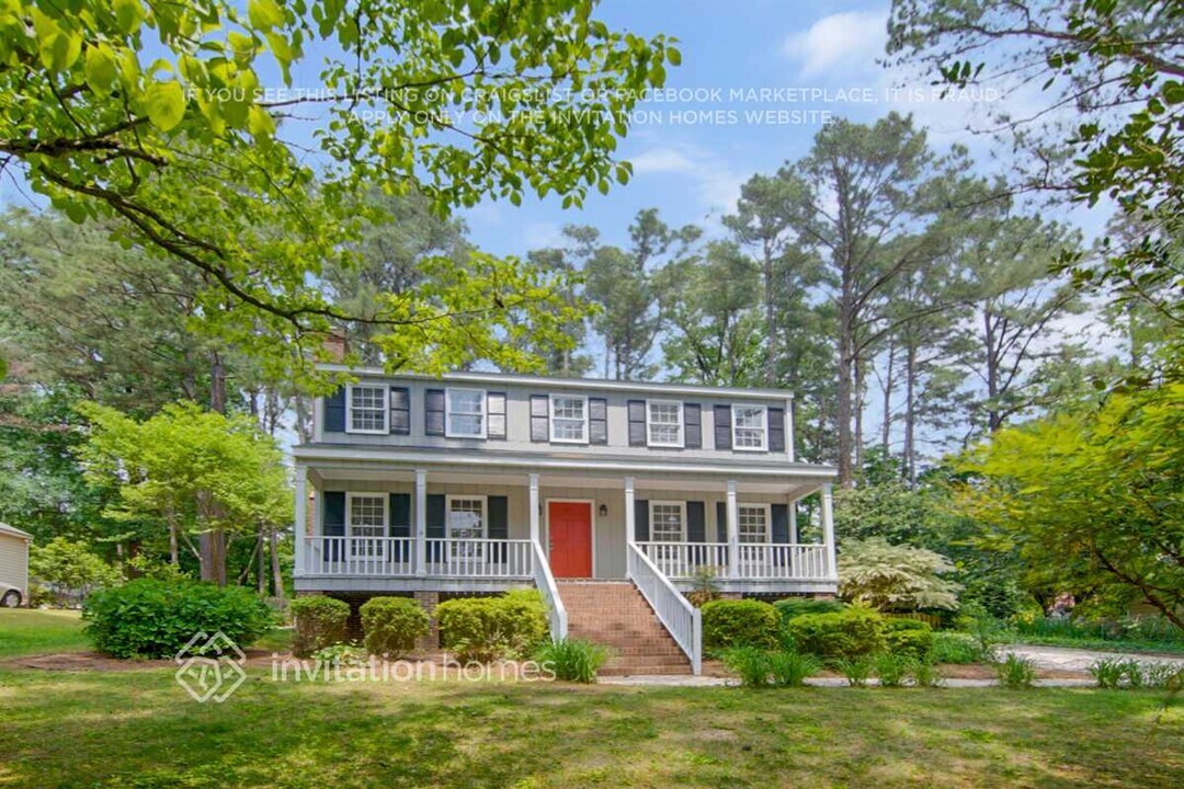 5808 Heatherbrook Cir in Raleigh, NC - Foto de edificio