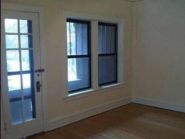 2536 N Kedzie Blvd, Unit 1N in Chicago, IL - Building Photo - Building Photo