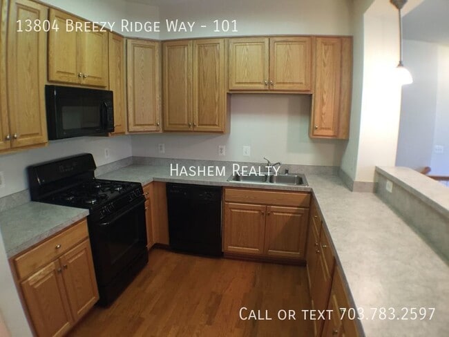 13804 Breezy Ridge Way in Woodbridge, VA - Building Photo - Building Photo
