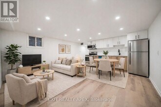 343 Greenwood Ave in Toronto, ON - Building Photo - Building Photo