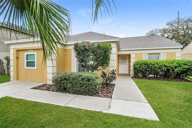 property at 1625 Crossridge Dr