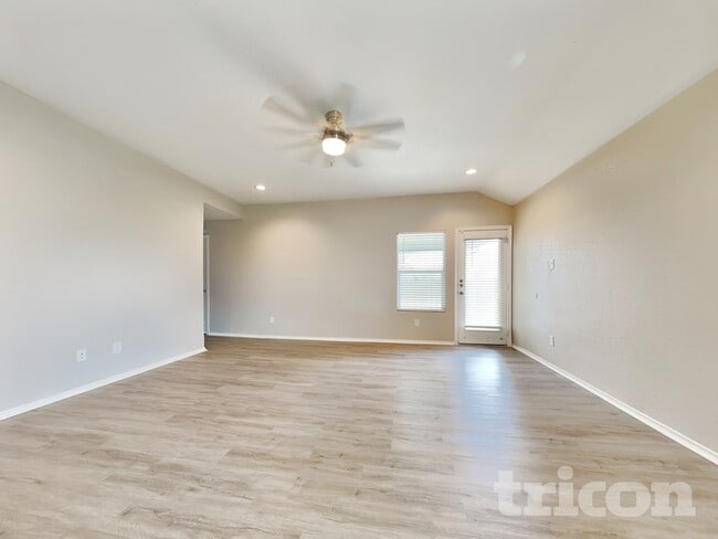 414 Lance Trail in San Marcos, TX - Building Photo - Building Photo