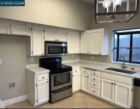 2405 Brazil Ct in Antioch, CA - Building Photo - Building Photo