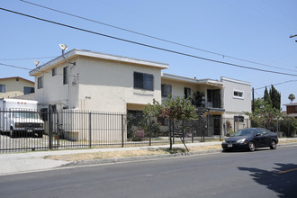 1061 S Catalina St in Los Angeles, CA - Building Photo - Building Photo