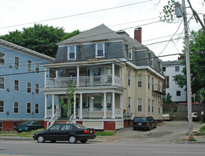 130 Park Ave in Portland, ME - Foto de edificio - Building Photo