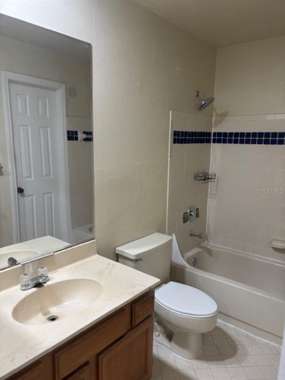 4160 Versailles Dr in Orlando, FL - Building Photo - Building Photo