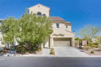 6632 Ditmars St in Las Vegas, NV - Building Photo - Building Photo