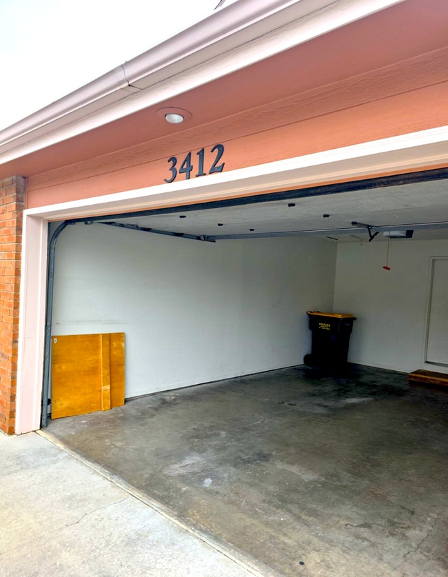 3412 E Sunset St in Springfield, MO - Building Photo - Building Photo