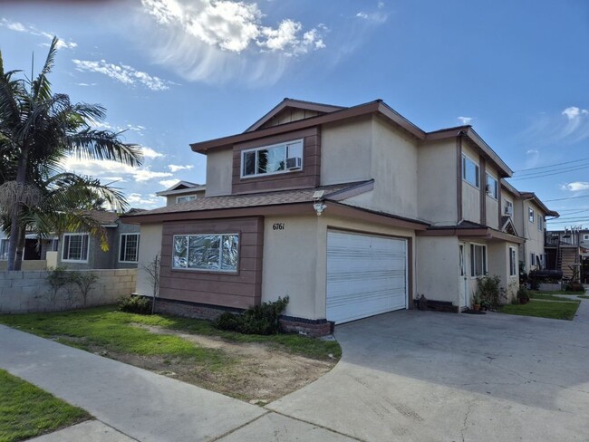 6761 Curtis Ave, Unit 4