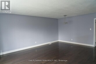 7 Berkham Rd in Toronto, ON - Building Photo - Building Photo