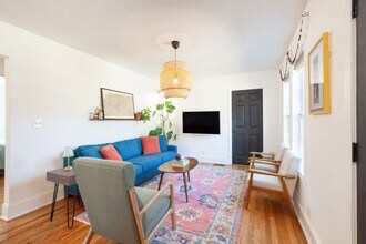 1617 Cecilia Dr SE in Atlanta, GA - Building Photo - Building Photo