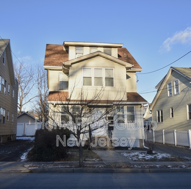 378 Boyden Ave in Maplewood, NJ - Building Photo