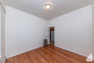 1310 W Winnemac Ave in Chicago, IL - Building Photo - Building Photo