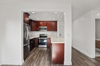 1101 N Flower St in Santa Ana, CA - Building Photo - Building Photo