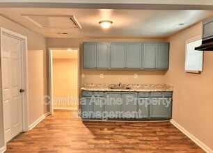 936 Bond Ave in Gastonia, NC - Building Photo - Building Photo