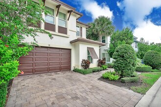 23008 Clear Echo Dr in Boca Raton, FL - Building Photo - Building Photo