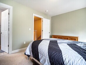 68 Silver St in Hinesburg, VT - Building Photo - Building Photo