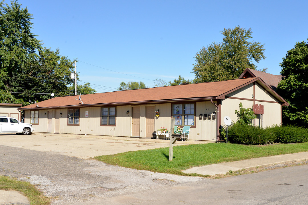 418 N Clark St in Lebanon, IN - Foto de edificio