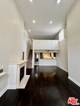 1353 N Fuller Ave in Los Angeles, CA - Building Photo - Building Photo