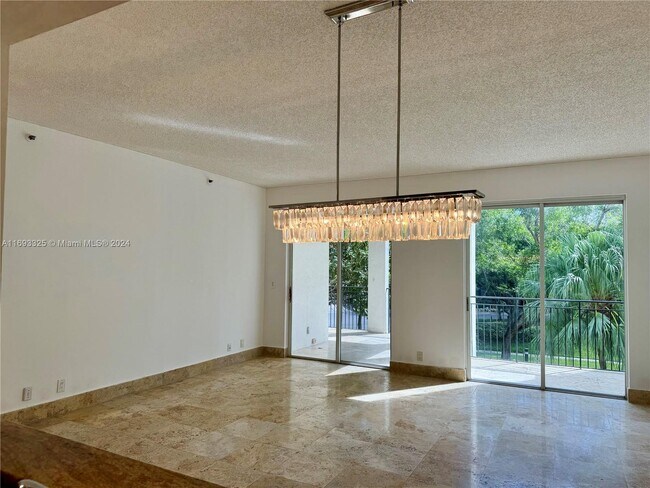 3700 Island Blvd in Aventura, FL - Building Photo - Building Photo