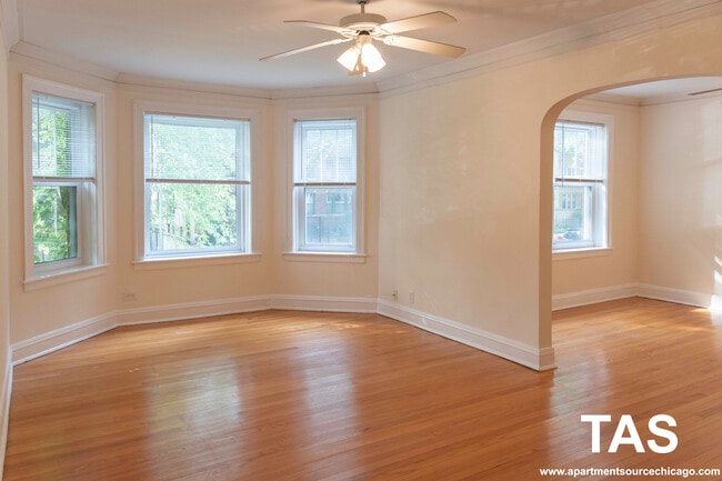 4861 N Hermitage Ave, Unit 1E