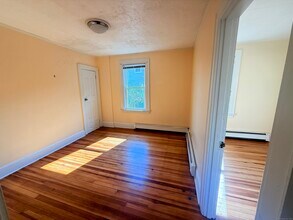 31 Lucy St in Woodbridge, CT - Building Photo - Building Photo