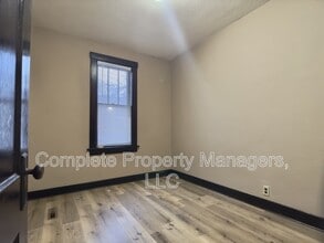 325 E Washington St in Mankato, MN - Building Photo - Building Photo