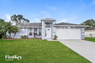 5003 Barth St in Lehigh Acres, FL - Building Photo