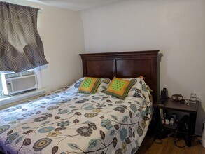 Yonge and Finch East Three Bedroom and 1.5 in Toronto, ON - Building Photo - Building Photo